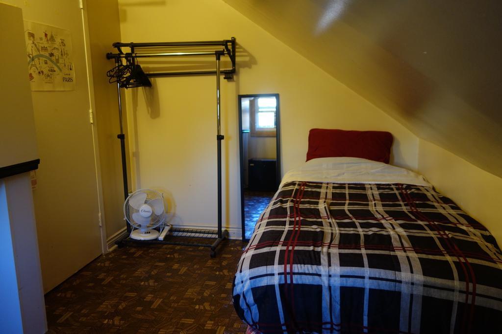 Spadina 11 Guesthouse Toronto Rom bilde