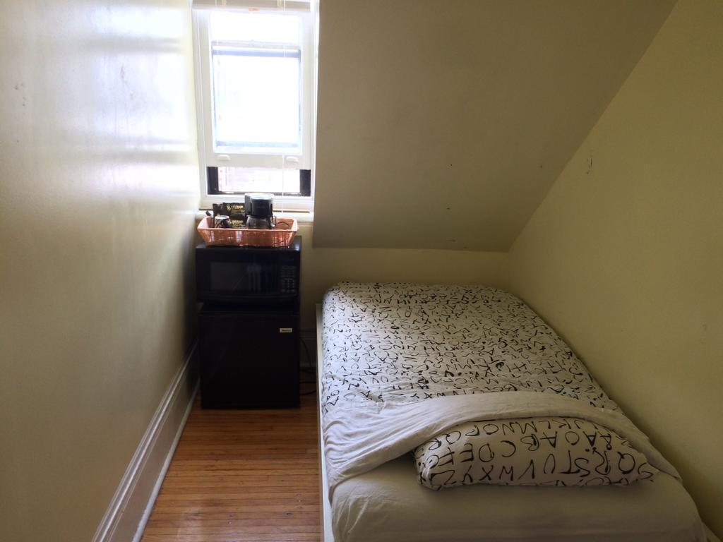 Spadina 11 Guesthouse Toronto Rom bilde
