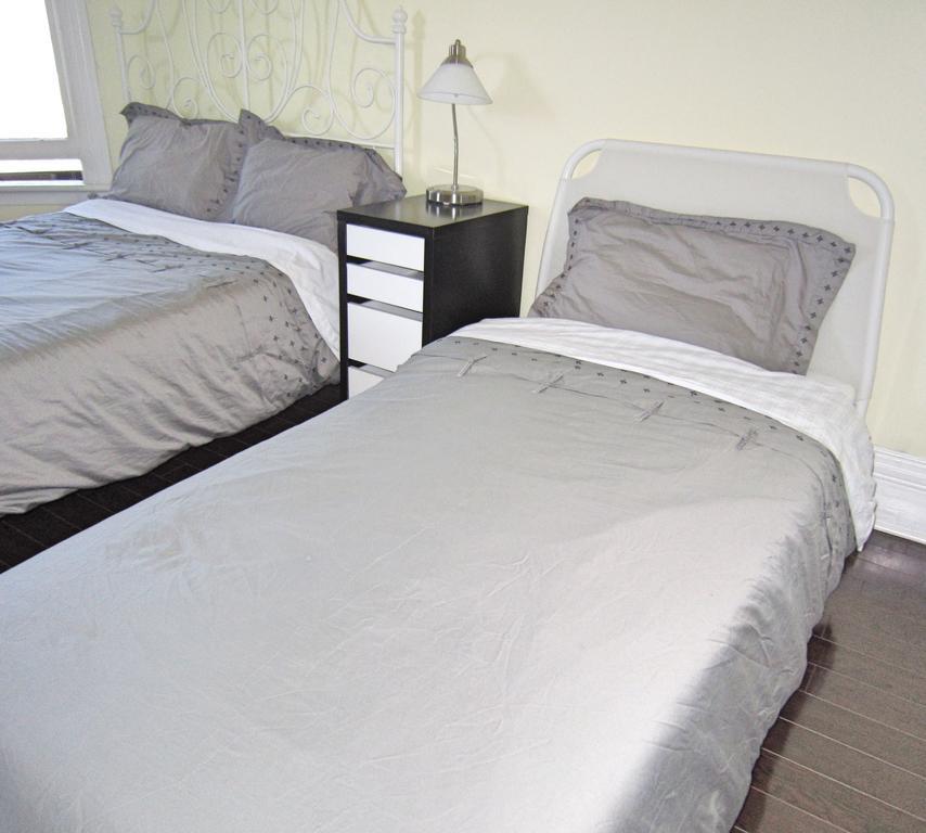 Spadina 11 Guesthouse Toronto Eksteriør bilde