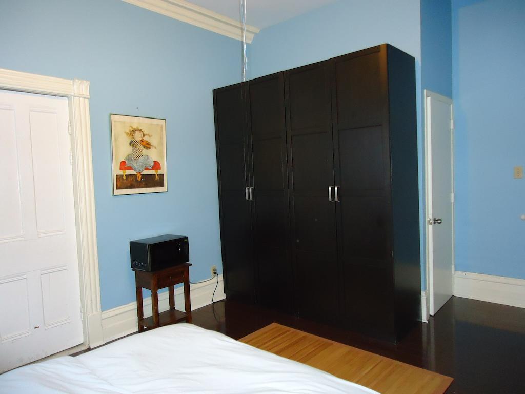 Spadina 11 Guesthouse Toronto Eksteriør bilde