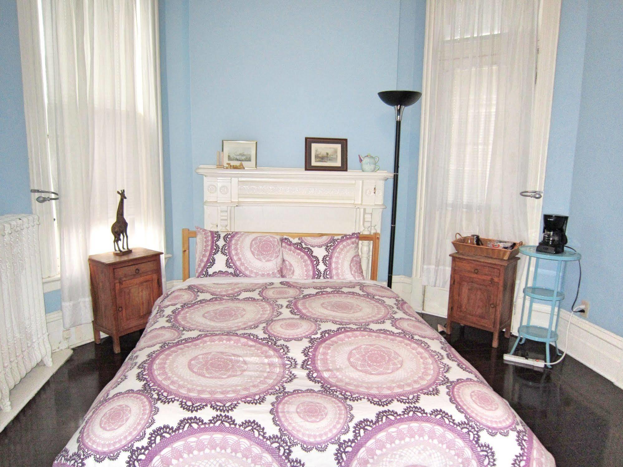 Spadina 11 Guesthouse Toronto Eksteriør bilde